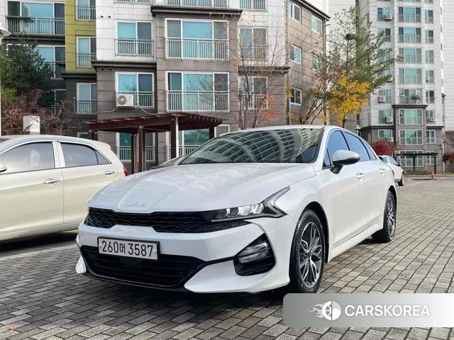 Kia K5 3rd generation 2022 Белый из Кореи