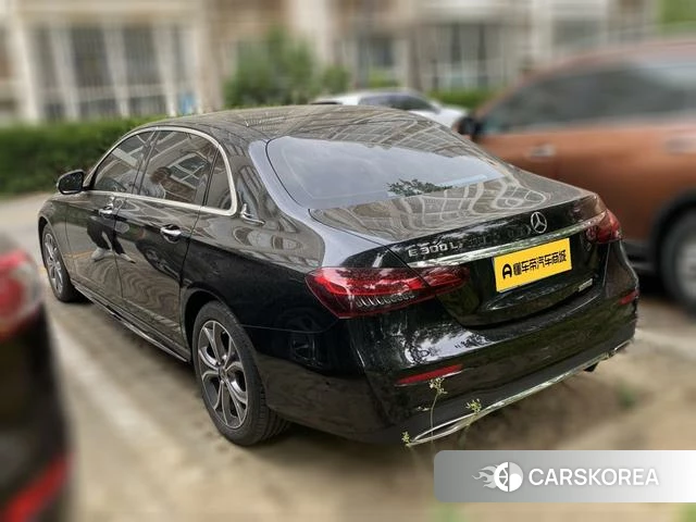 Mercedes-Benz E-class 2022 Черный из Китая