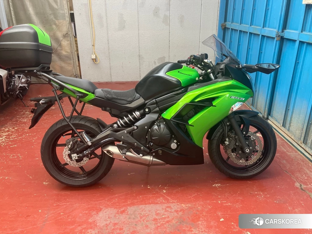 Проданный Kawasaki ER-6F 2017 из Японии