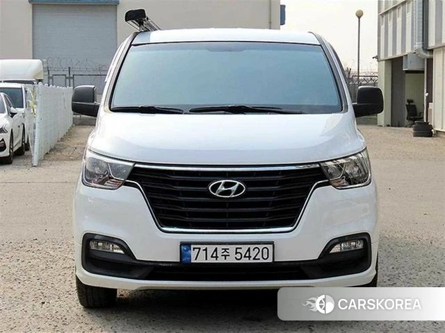 Hyundai The New Grand Starex 2018 Белый из Кореи