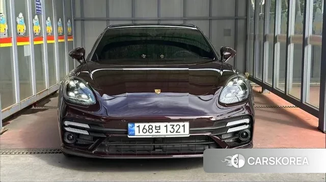 Porsche Panamera (971) 2023 Фиолетовый из Кореи