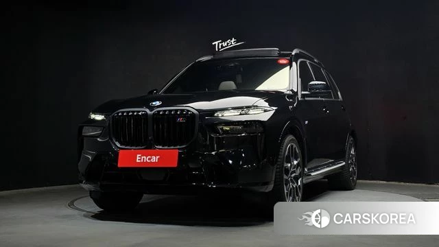 BMW X7 (G07) 2025 Черный из Кореи
