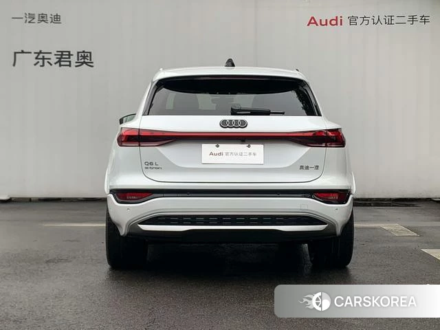 Audi Q6L e-tron 2026 Белый из Китая