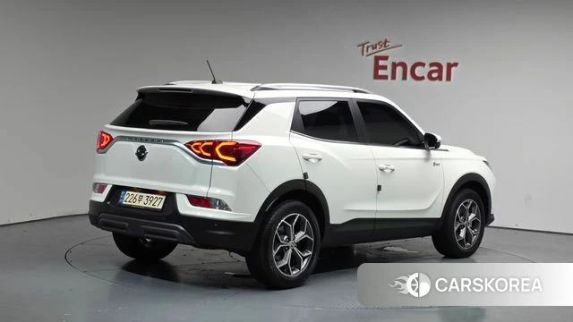Ssangyong Beautiful Korando 2023 Белый из Кореи