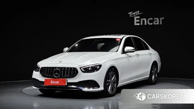 Mercedes-Benz E-Class W213 2022 Белый из Кореи