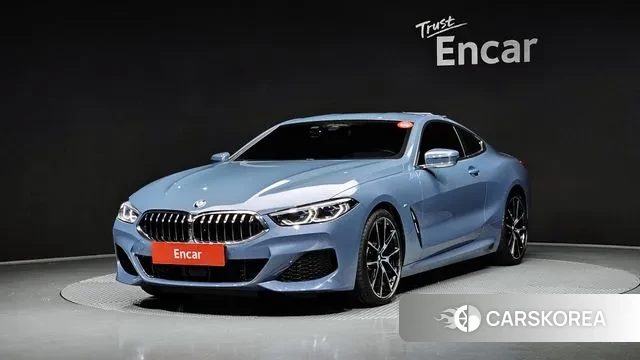 BMW 8 Series (G15) 2022 Светло-серебряный цвет из Кореи