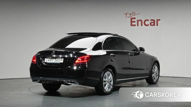 Mercedes-Benz C-Class W205 2020 Черный из Кореи
