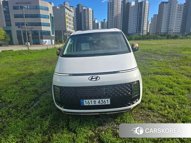 Hyundai Staria 2025 Белый из Кореи
