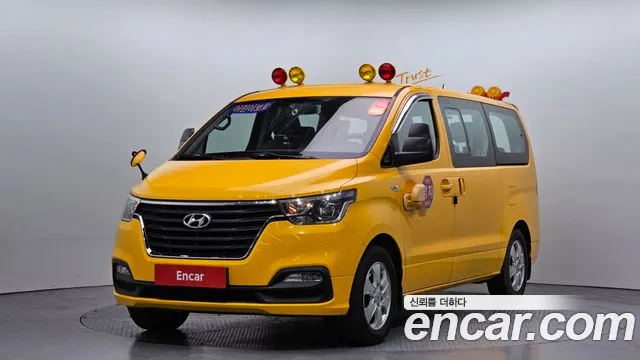 Hyundai The New Grand Starex 2018 Желтый из Кореи