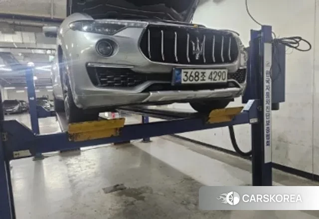 Maserati Levante 2020 Серый из Кореи