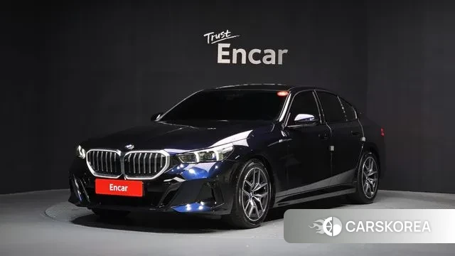 BMW 5 Series (G60) 2024 Синий из Кореи