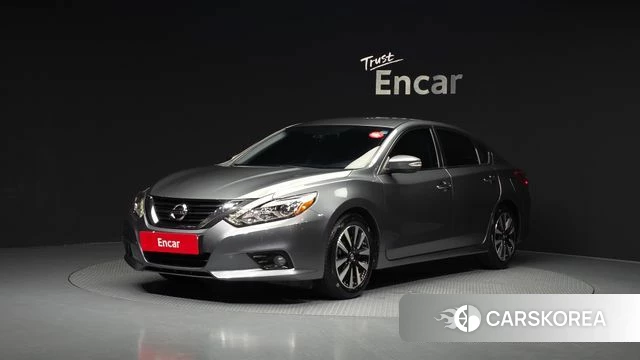 Nissan Altima 2018 Серый из Кореи