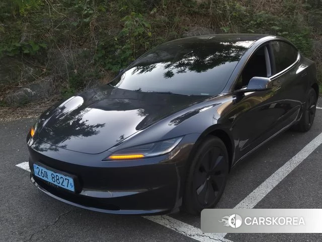 Tesla Model 3 2025 Черный из Кореи