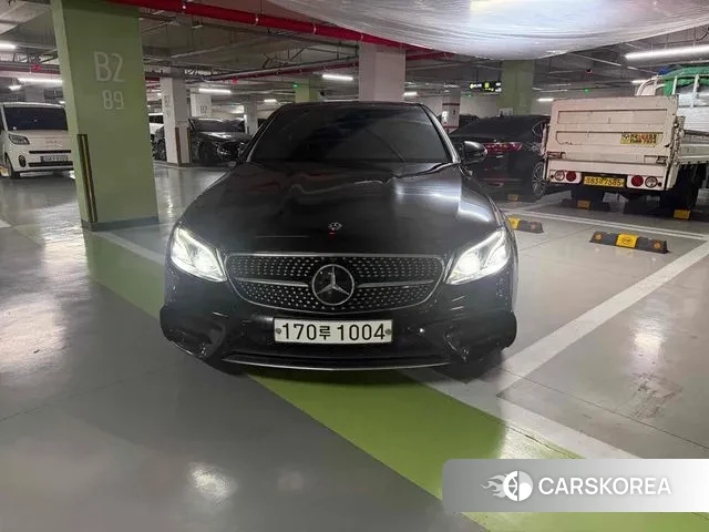 Mercedes-Benz E-Class W213 2019 Черный из Кореи