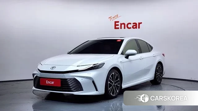 Toyota Camry (XV80) 2024 Белый из Кореи