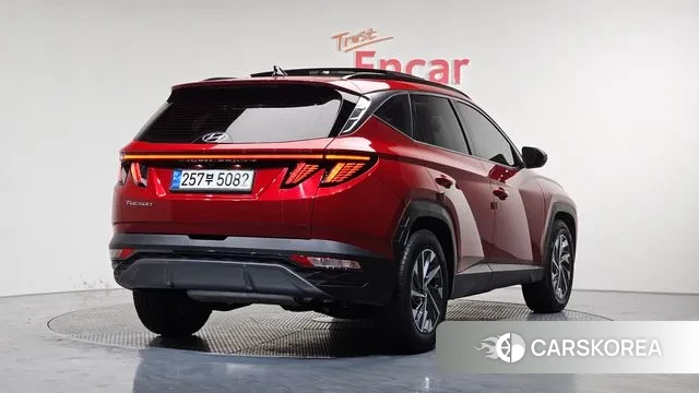 Hyundai Tucson Hybrid (NX4) 2021 Красный из Кореи