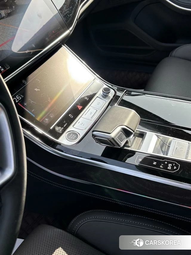 Audi A8 2025 Черный из Китая