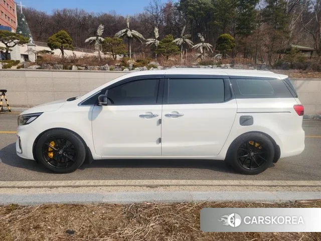 Kia The New Carnival 2018 Белый из Кореи