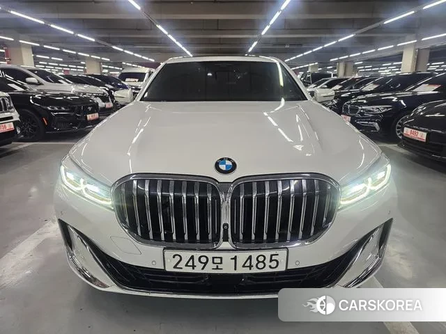 BMW 7 Series (G11) 2019 Белый из Кореи