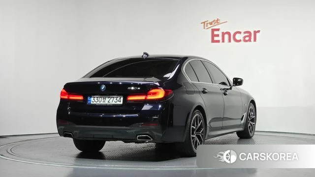 BMW 5 Series (G30) 2022 Черный из Кореи