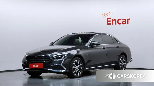 Mercedes-Benz E-Class W213 2021 Серый из Кореи