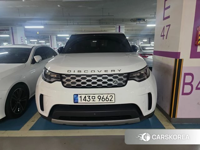 Land Rover Discovery 5 2021 Белый из Кореи