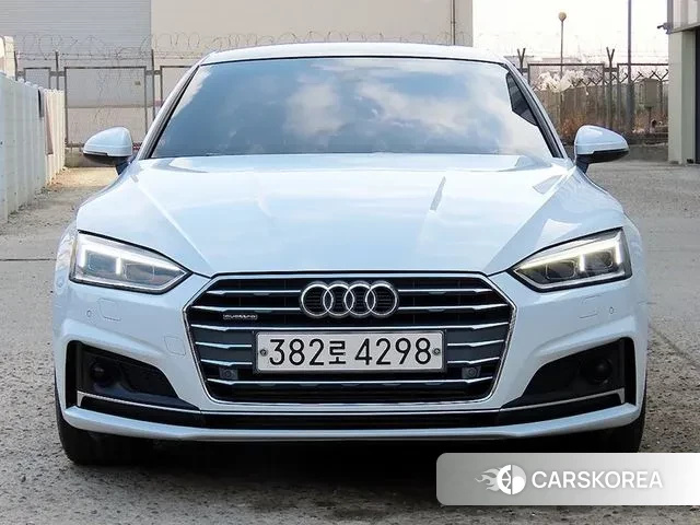 Audi A5 (F5) 2019 Белый из Кореи