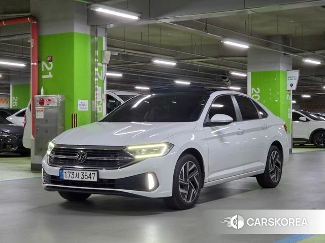 Volkswagen 7th Generation of Jetta 2022 Белый из Кореи