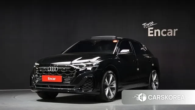 Audi Q8 (4M) 2025 Черный из Кореи