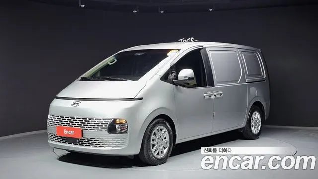 Hyundai Staria 2022 Серебристо-серый из Кореи