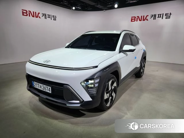 Hyundai Kona (SX2) 2024 Белый двухцветный из Кореи