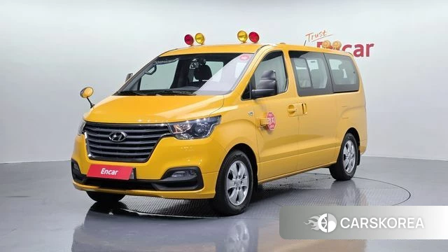 Hyundai The New Grand Starex 2019 Желтый из Кореи
