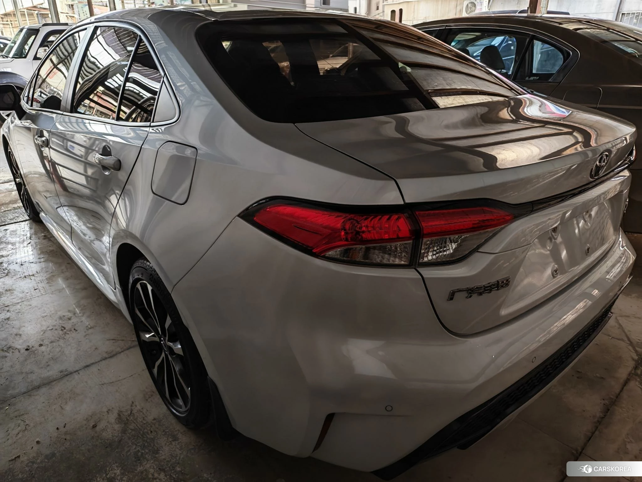 Toyota Lei Ling 2020 Белый из Китая