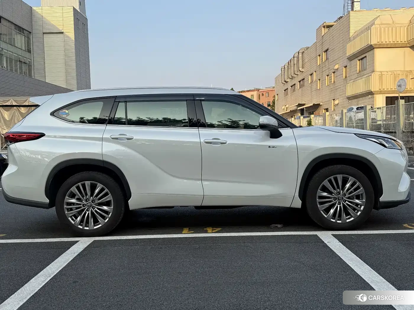 Toyota Highlander 2025 Белый из Китая