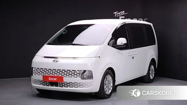 Hyundai Staria 2023 Белый из Кореи