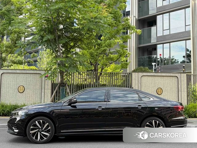 Volkswagen Passat 2024 Черный из Китая