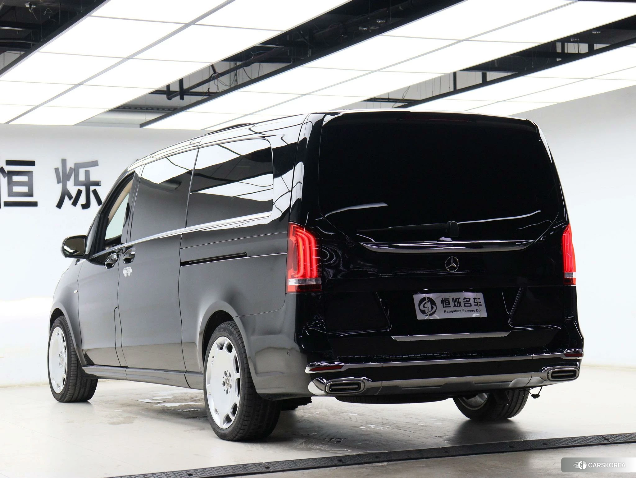 Mercedes-Benz V-class 2020 Черный из Китая