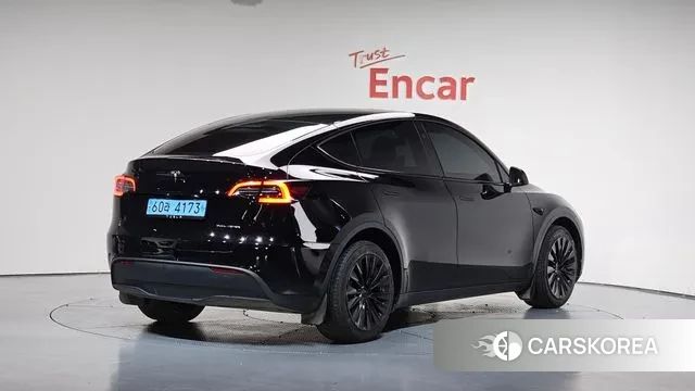 Tesla Model Y 2024 Черный из Кореи