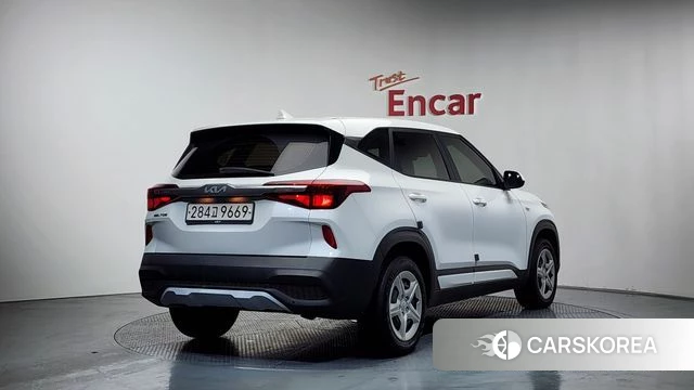 Kia Seltos 2022 Белый из Кореи