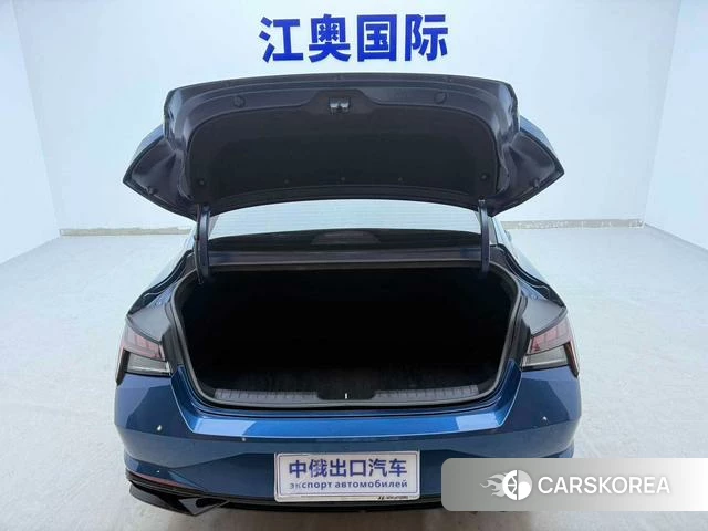 Hyundai Elantra 2022 Синий из Китая
