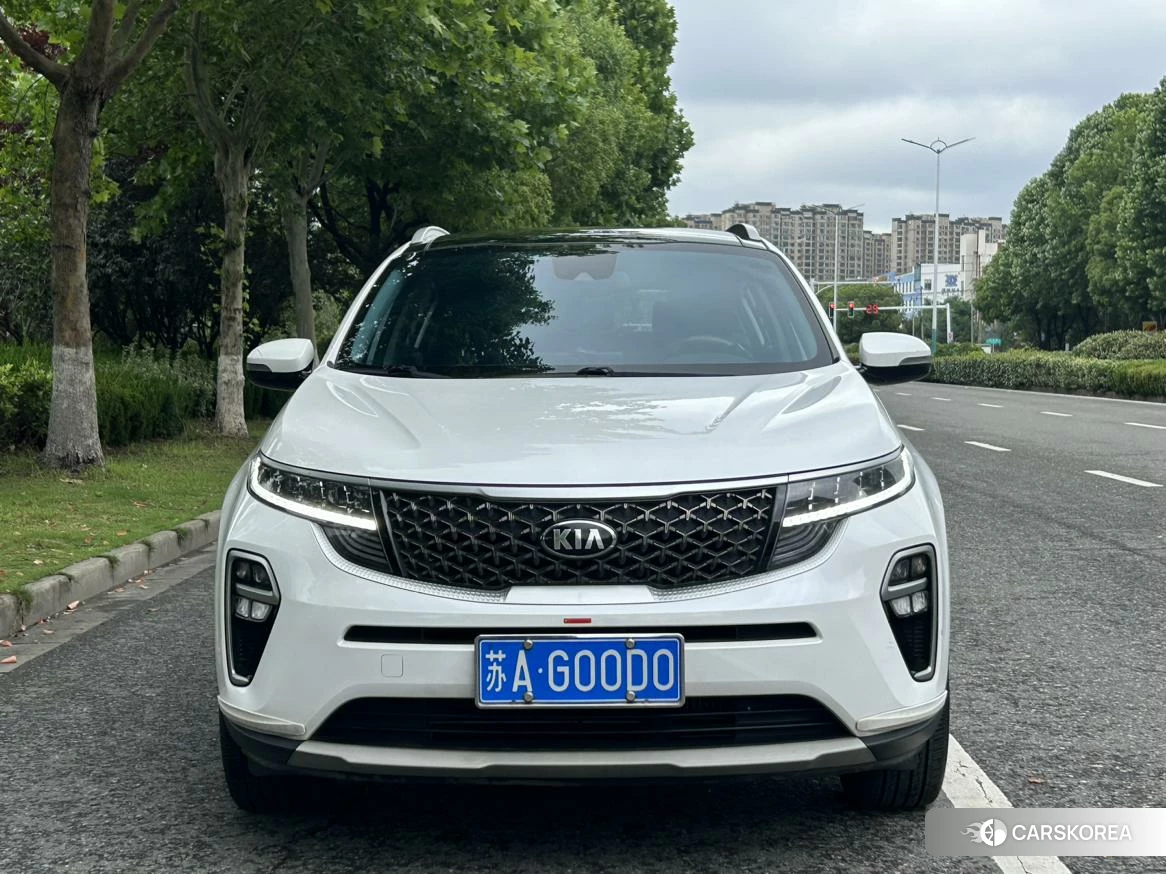 Kia KX5 2021 Белый из Китая