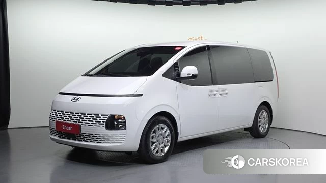 Hyundai Staria 2023 Белый из Кореи