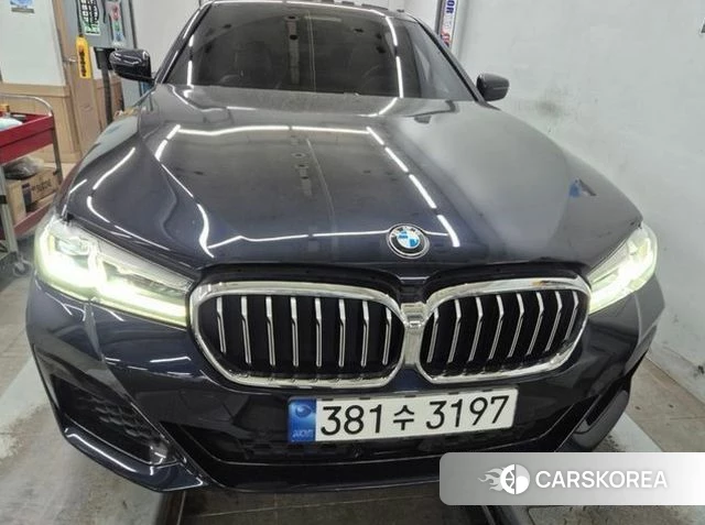 BMW 5 Series (G30) 2022 Черный из Кореи