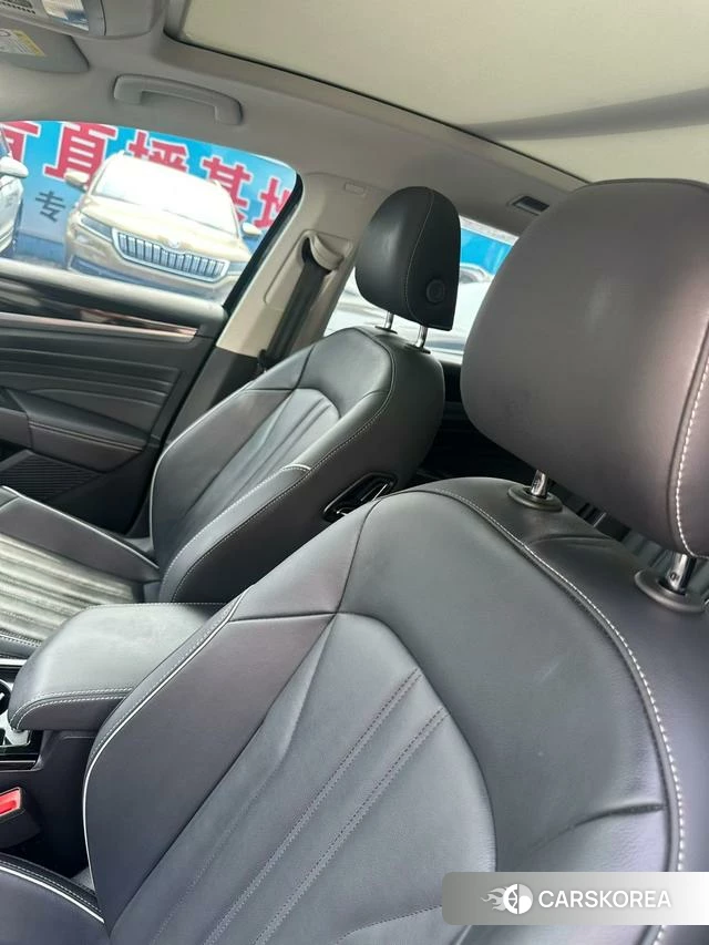 Volkswagen Passat 2023 Черный из Китая