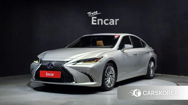 Lexus ES300h 7th generation 2019 Песочный из Кореи