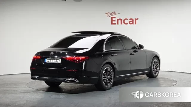 Mercedes-Benz S-Class W223 2022 Черный из Кореи