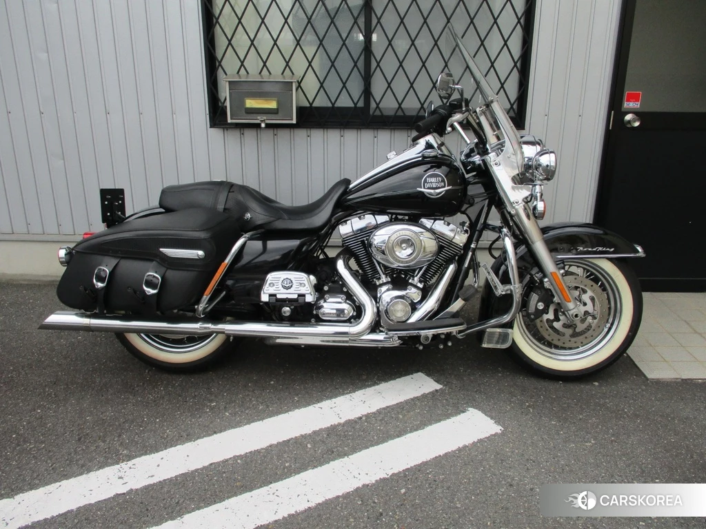 Проданный Harley-Davidson Road King classic FLHRC1690 2010 из Японии