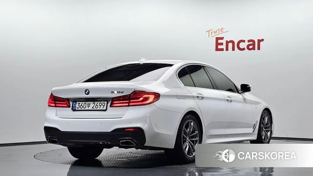 BMW 5 Series (G30) 2019 Белый из Кореи
