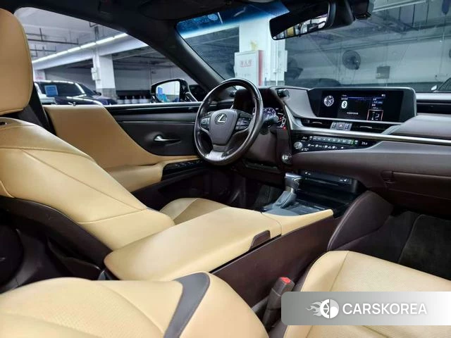 Lexus ES 2021 Синий из Китая