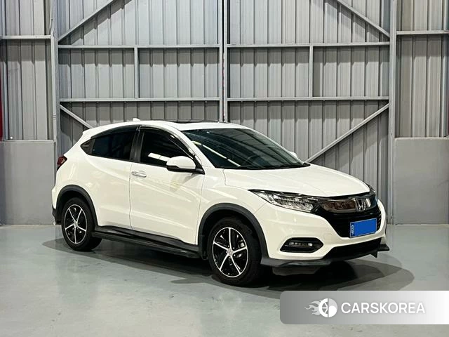 Honda Binzhi 2021 Белый из Китая